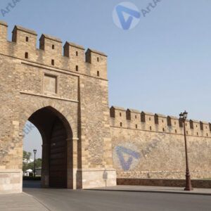 Старинная башня крепостных ворот