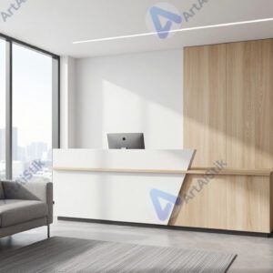 Приёмная офиса с диваном и стойкой ресепшен.