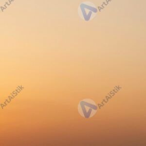 Градиент от бледно‑жёлтого к насыщенному оранжевому