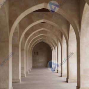 Узкая геометрическая арка с повторяющимися сводами