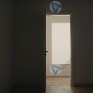 Свет в тёмной комнате из приоткрытой двери