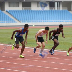 Линия старта на стадионе