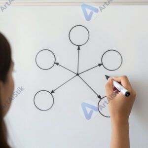Человек рисует схему архитектуры нейросети маркером на доске.