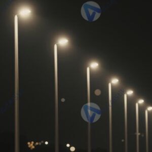 Ряд уличных фонарей в перспективе