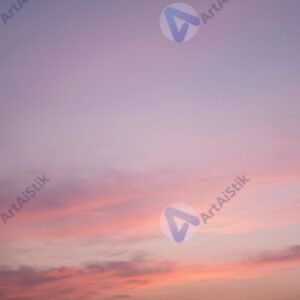 Мягкий розовый и фиолетовый боке на фоне неба на закате.