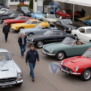 Ретро‑автомобили на выставке