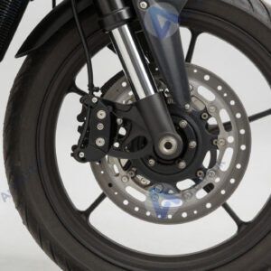 Крупный план переднего колеса мотоцикла