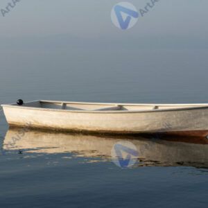 Лодка на тихом озере