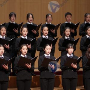 Хор на сцене