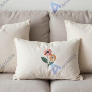 Декоративные подушки с вышивкой