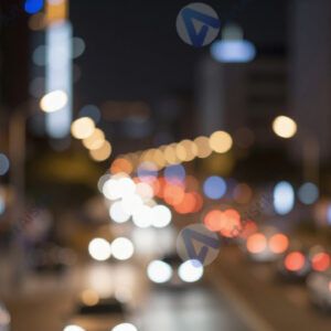 Абстрактная фотография размытых огней ночного города.