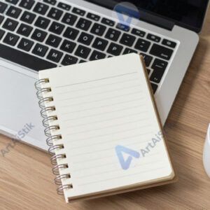 Рабочий стол с ноутбуком