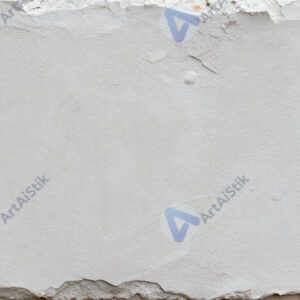 Грубая штукатурка с выраженным рельефом.