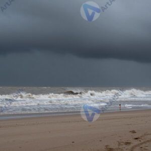 Грозовой вал над равниной