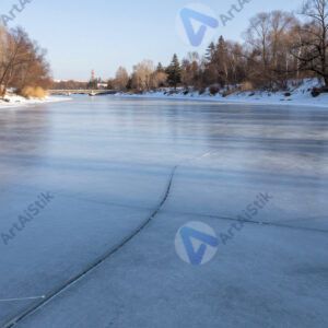 Замерзшая река