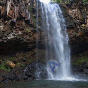 Водопад в пещере