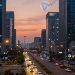 Городской пейзаж закат над современным мегаполисом в тёплом вечернем свете для стокового изображения